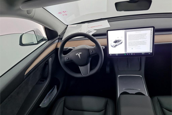 2022 Tesla Model Y с пробегом 10 км