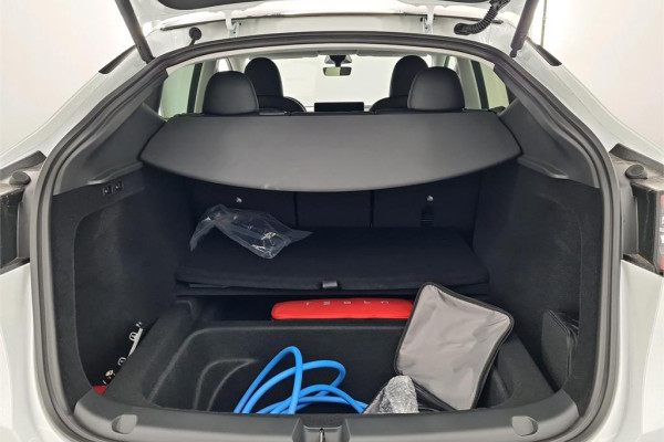 2022 Tesla Model Y с пробегом 10 км