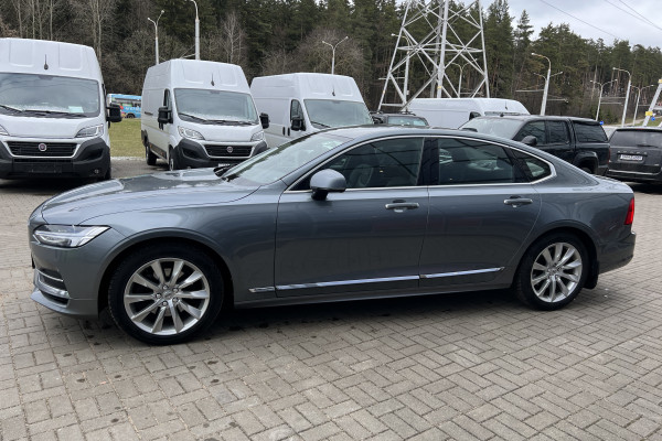 2020 Volvo S90 с пробегом 85 000 км