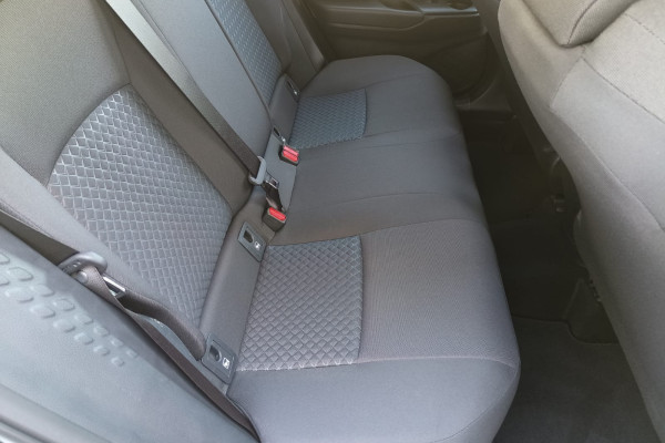 2022 Toyota C-HR с пробегом 200 км