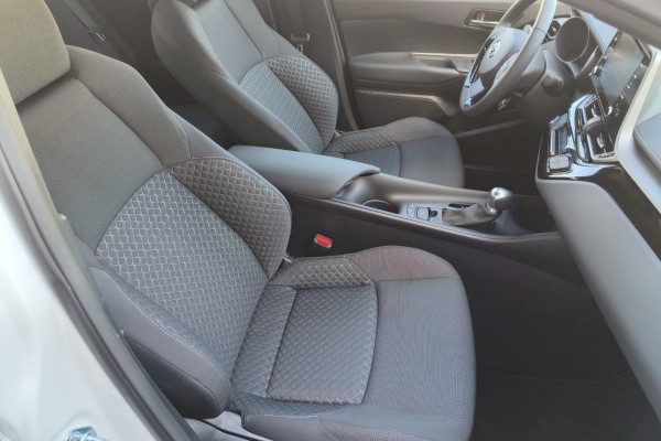 2022 Toyota C-HR с пробегом 200 км