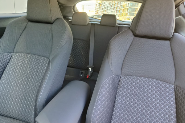 2022 Toyota C-HR с пробегом 200 км