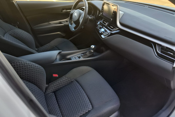 2022 Toyota C-HR с пробегом 200 км