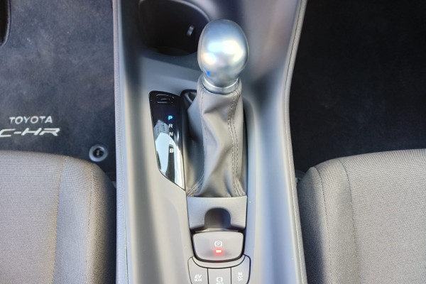 2022 Toyota C-HR с пробегом 200 км