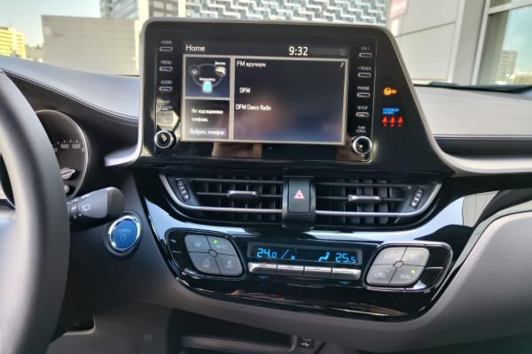 2022 Toyota C-HR с пробегом 200 км