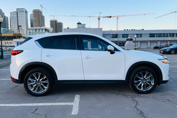 2021 Mazda CX-5 с пробегом 10 000 км