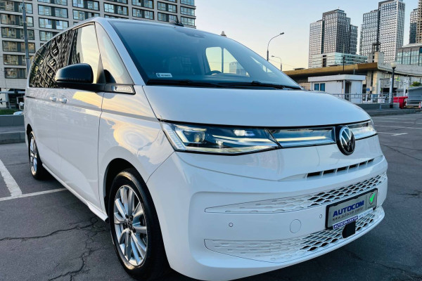2022 Volkswagen Multivan с пробегом 9 000 км