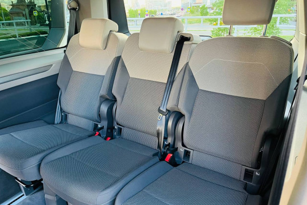 2022 Volkswagen Multivan с пробегом 9 000 км