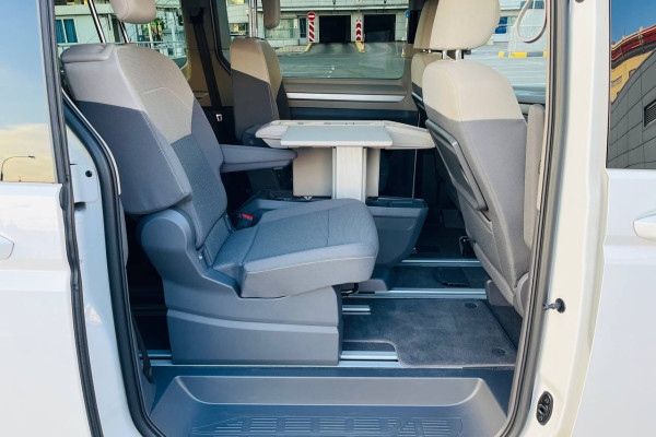 2022 Volkswagen Multivan с пробегом 9 000 км