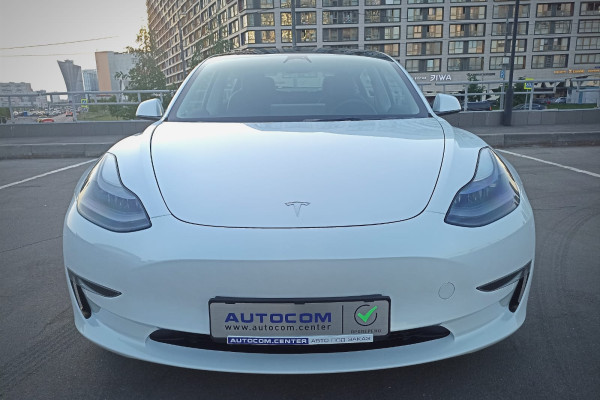 2022 Tesla Model 3 с пробегом 80 км