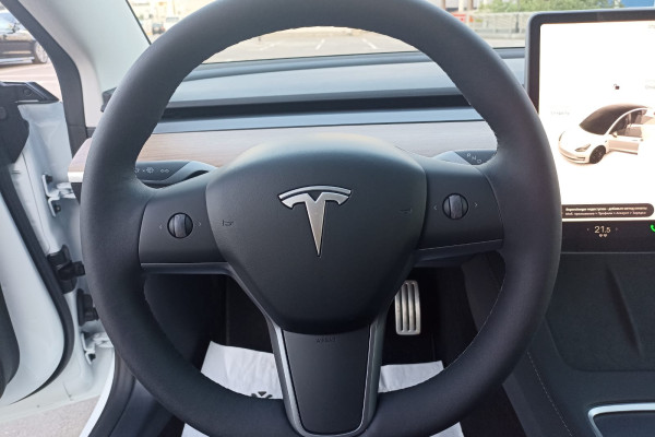 2022 Tesla Model 3 с пробегом 80 км