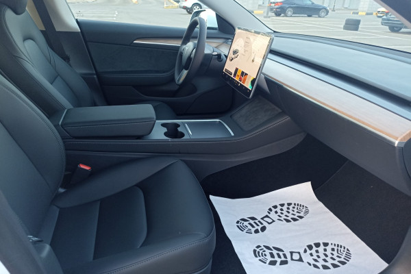 2022 Tesla Model 3 с пробегом 80 км