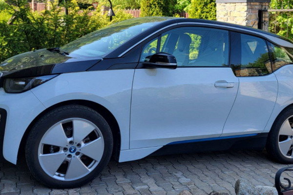 2018 BMW i3 с пробегом 43 000 км