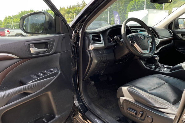 2014 Toyota Highlander с пробегом 385 000 км