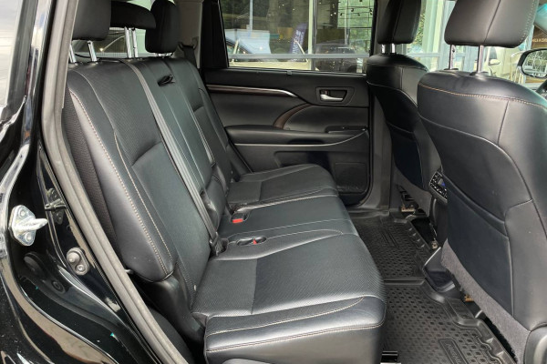 2014 Toyota Highlander с пробегом 385 000 км