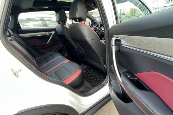 2023 Geely Coolray без пробега