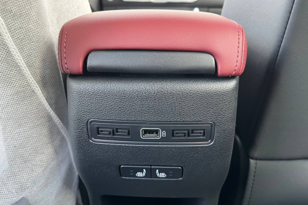 2023 Geely Coolray без пробега