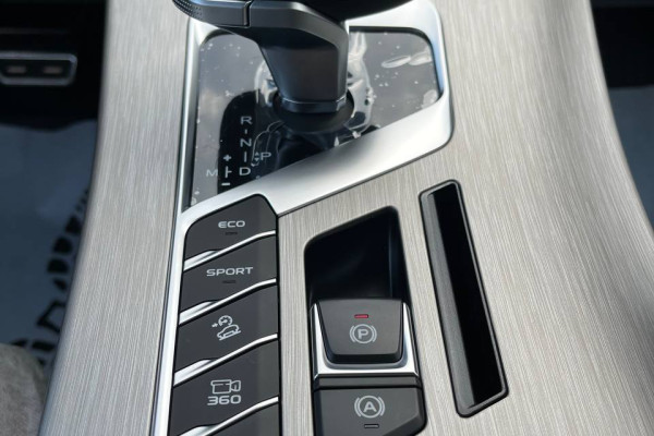 2023 Geely Coolray без пробега