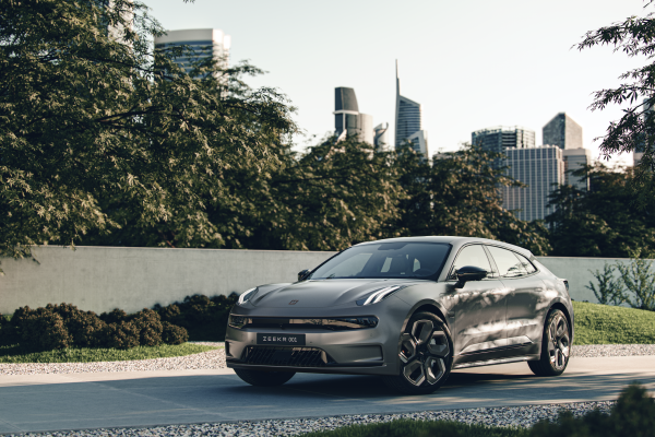 2023 Zeekr 001 без пробега