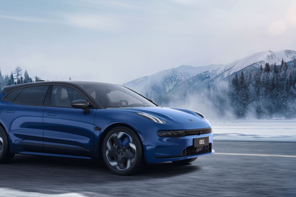 2023 Zeekr 001 без пробега