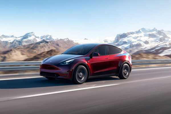 2024 Tesla Model Y без пробега