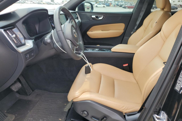 2020 Volvo XC60 с пробегом 60 841 км