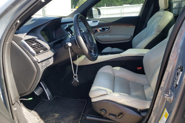 2020 Volvo XC90 с пробегом 55 627 км