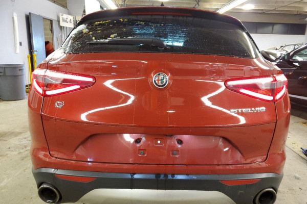 2020 Alfa Romeo Stelvio с пробегом 63 864 км