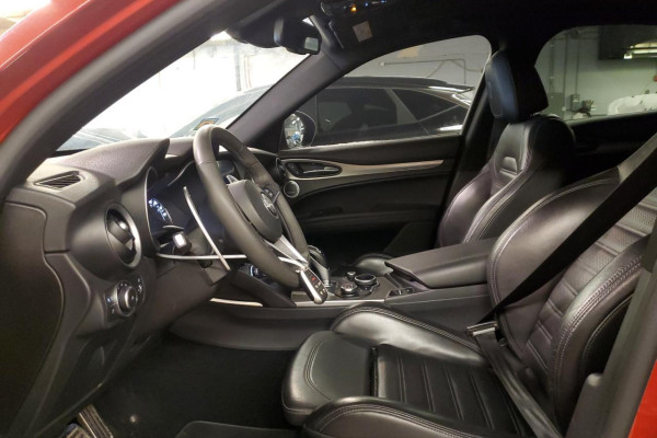 2020 Alfa Romeo Stelvio с пробегом 63 864 км