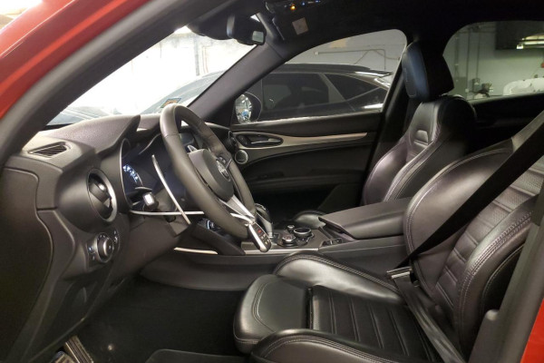 2020 Alfa Romeo Stelvio с пробегом 63 864 км