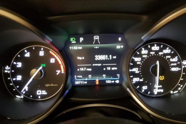 2020 Alfa Romeo Stelvio с пробегом 63 864 км