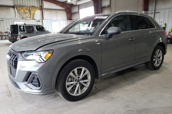 2023 Audi Q3 с пробегом 9 562 км