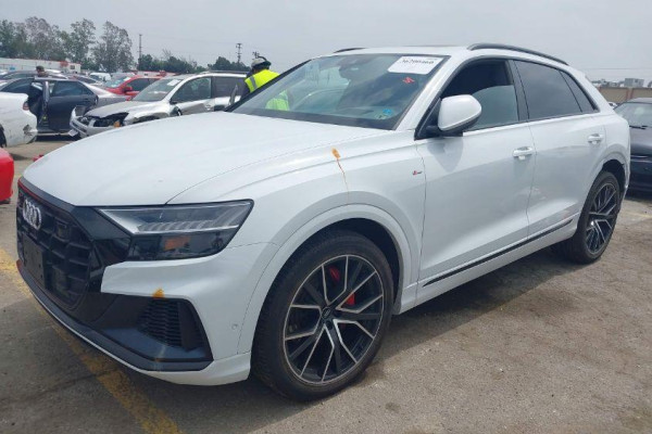 2019 Audi Q8 с пробегом 92 824 км