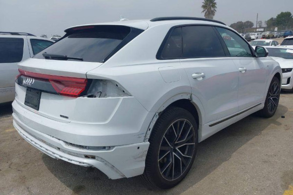 2019 Audi Q8 с пробегом 92 824 км