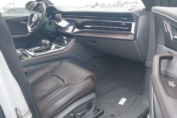 2019 Audi Q8 с пробегом 92 824 км