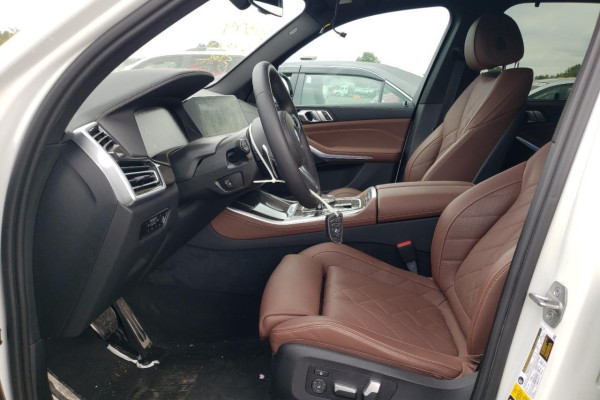 2023 BMW X5 с пробегом 6 418 км
