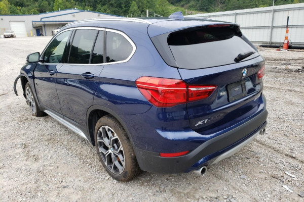 2020 BMW X1 с пробегом 70 638 км