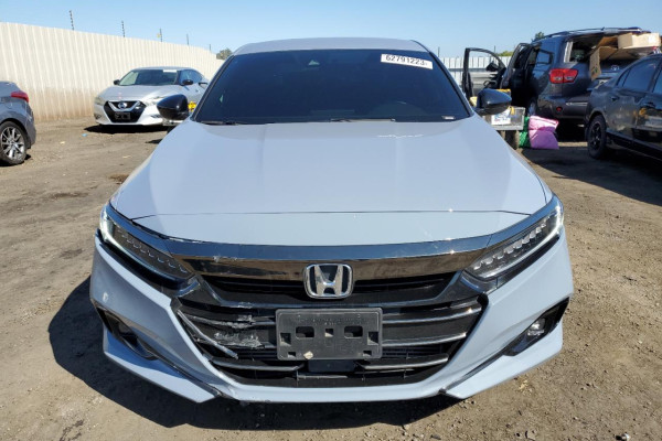 2020 Honda Accord с пробегом 100 000 км