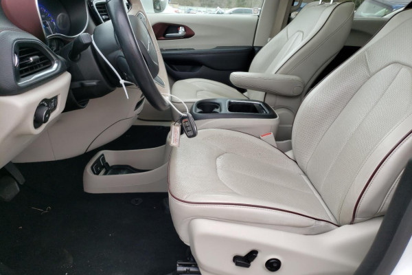 2020 Chrysler Pacifica с пробегом 83 384 км