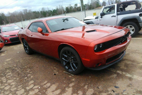 2021 Dodge Challenger с пробегом 25 437 км