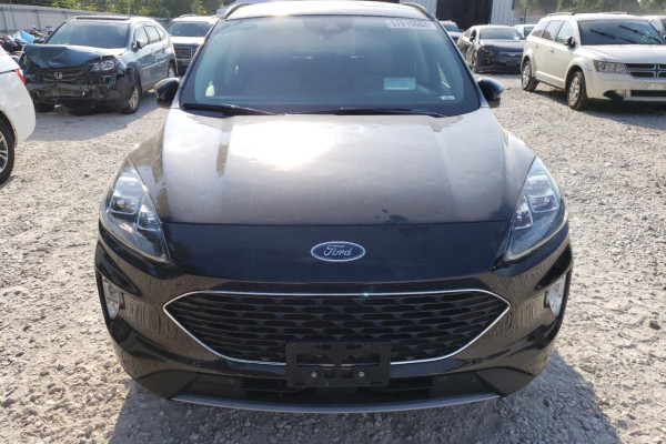 2020 Ford Escape с пробегом 106 940 км