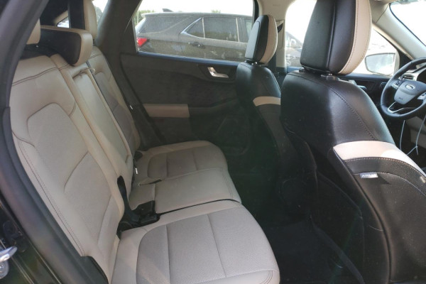 2020 Ford Escape с пробегом 106 940 км