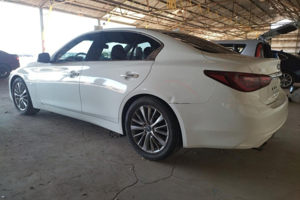 2020 Infiniti QX50 с пробегом 75 356 км