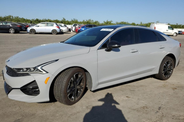 2020 Kia K5 с пробегом 75 558 км