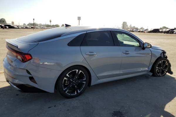 2020 Kia K5 с пробегом 75 558 км