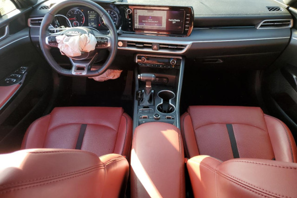 2020 Kia K5 с пробегом 75 558 км