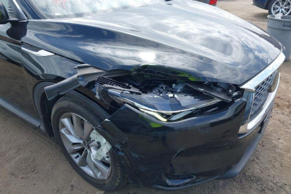 2021 Infiniti QX50 с пробегом 39 933 км