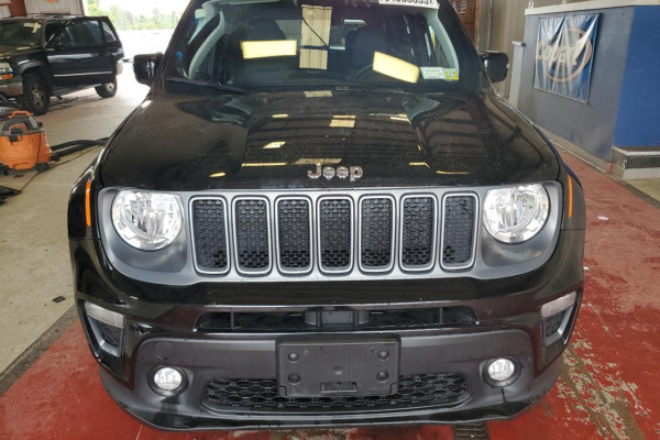 2022 Jeep Renegade с пробегом 12 857 км