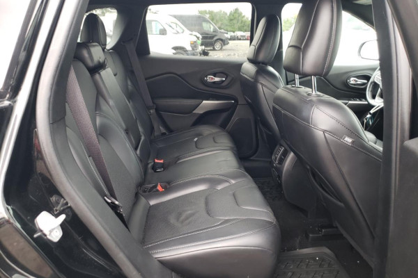 2020 Jeep Cherokee с пробегом 61 988 км