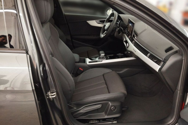 2023 Audi A4 с пробегом 50 км